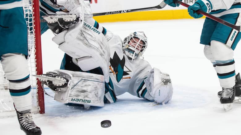 L'intrépidité du gardien des Sharks de San Jose James Reimer dans le match